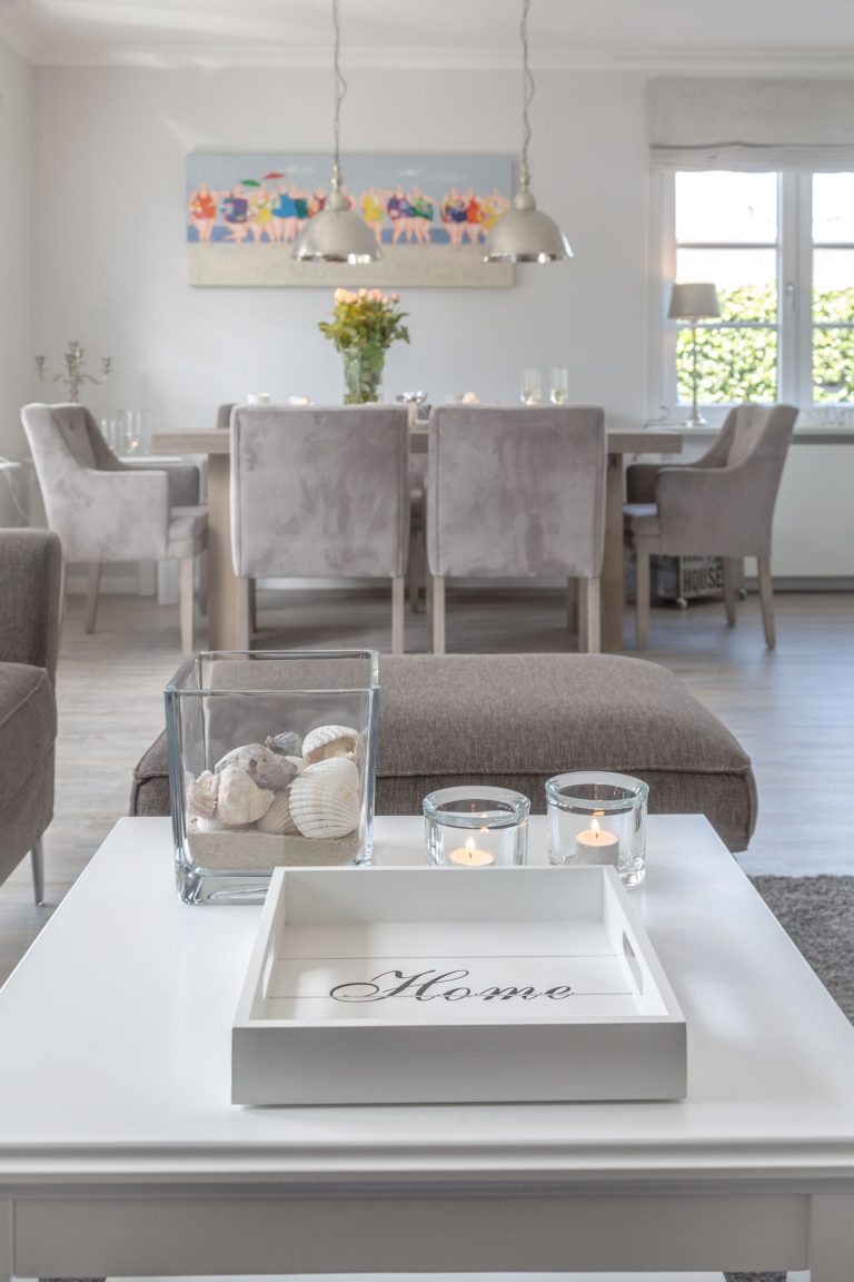 Esstisch in einer Ferienwohnung auf Sylt