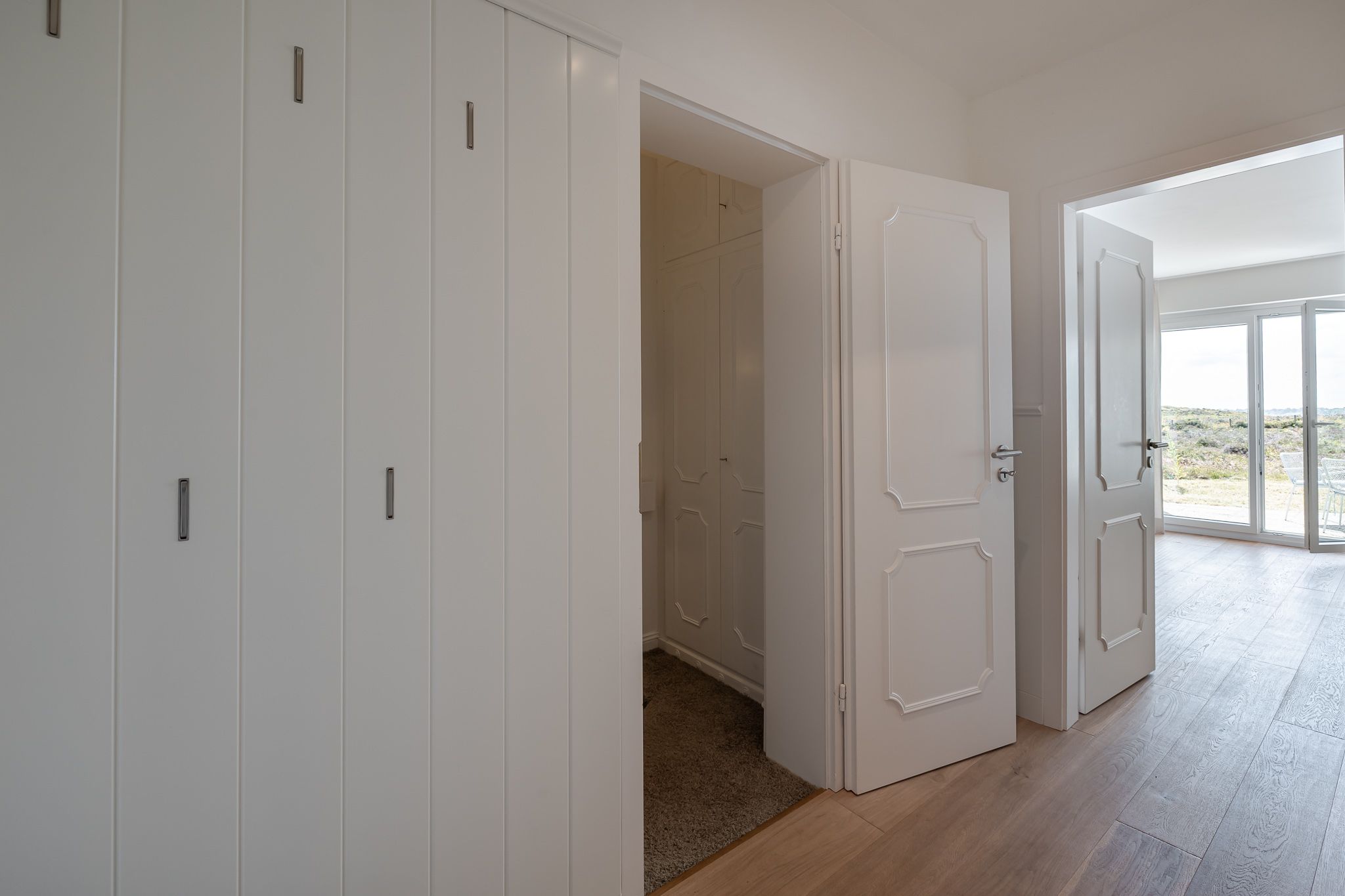 Offener Flur in einer Ferienwohnung auf Sylt