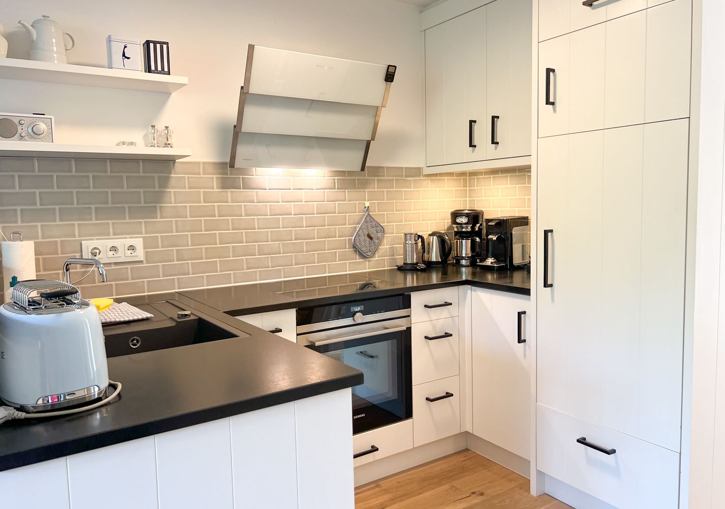 Küche in einer Ferienwohnung auf Sylt