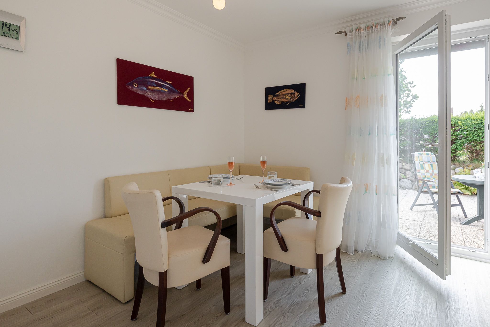 Esstisch in einer Ferienwohnung auf Sylt